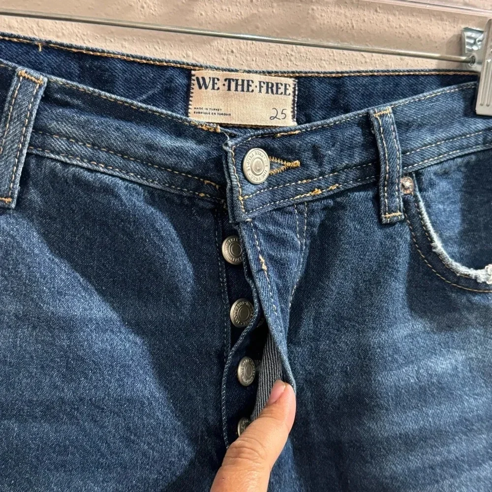 Free People Maggie Mid-Rise Straight Leg Raw Hem Cropped Button Fly Jeans 25 EUC